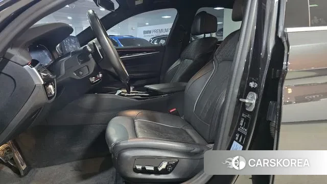 BMW 5 Series (G30) id 3514714 из Кореи 20