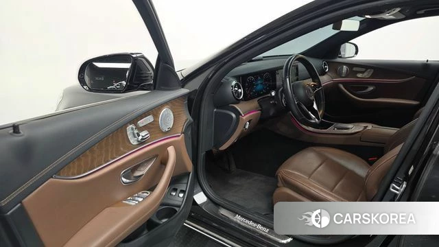 Mercedes-Benz E-Class W213 id 4232080 из Кореи 32