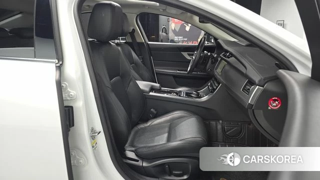 Jaguar XF (X260) id 4596098 из Кореи 35