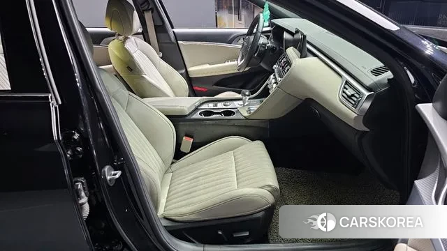 Genesis The New G70 id 3422101 из Кореи 20