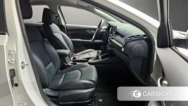 Kia Come New K3 id 3510154 из Кореи 20