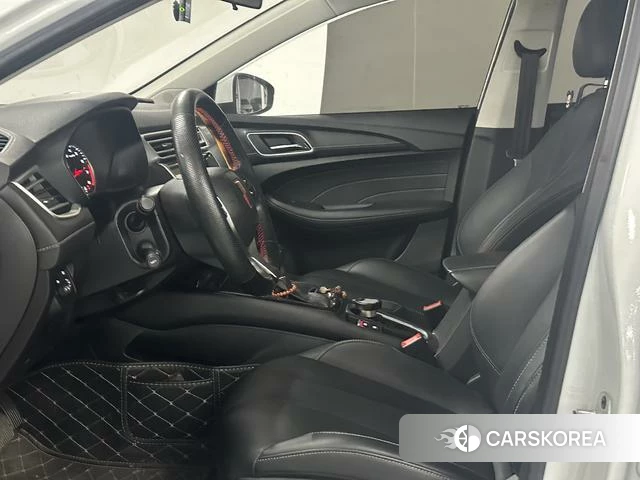 Roewe i5 id 4241725 из Китая 12