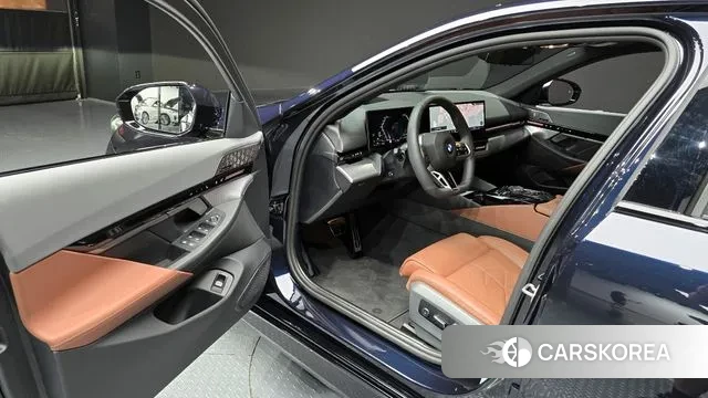 BMW 5 Series (G60) id 3052707 из Кореи 20