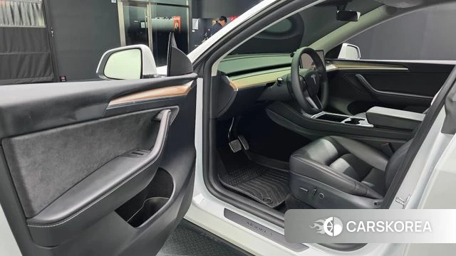 Tesla Model Y id 4607857 из Кореи 30