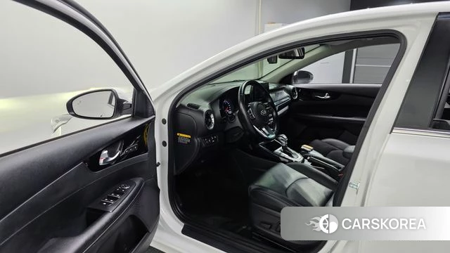 Kia Come New K3 id 3942341 из Кореи 20