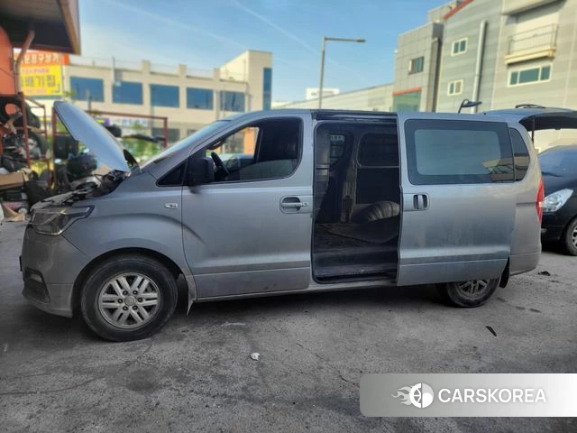 Hyundai The New Grand Starex id 4294692 из Кореи 10
