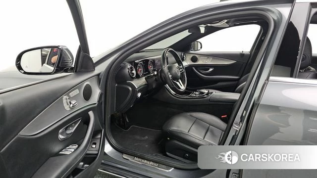 Mercedes-Benz E-Class W213 id 4882268 из Кореи 20