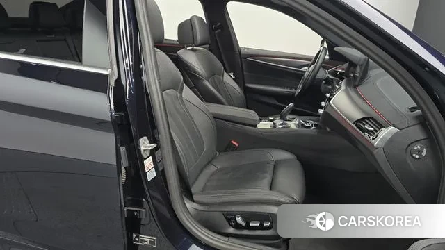 BMW 5 Series (G30) id 3680091 из Кореи 20