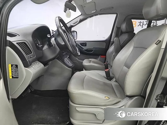 Hyundai The New Grand Starex id 3828831 из Кореи 18