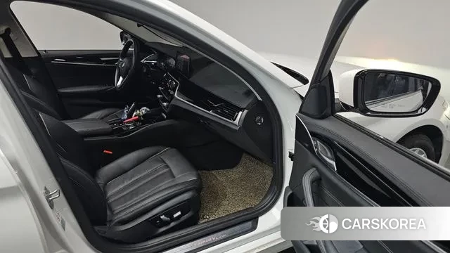 BMW 5 Series (G30) id 3760760 из Кореи 20