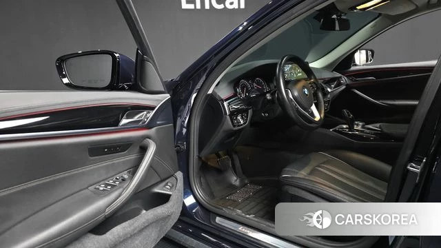 BMW 5 Series (G30) id 3834832 из Кореи 20