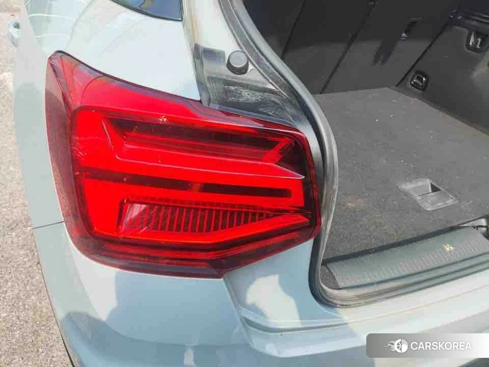 Audi Q2L id 4473293 из Китая 15