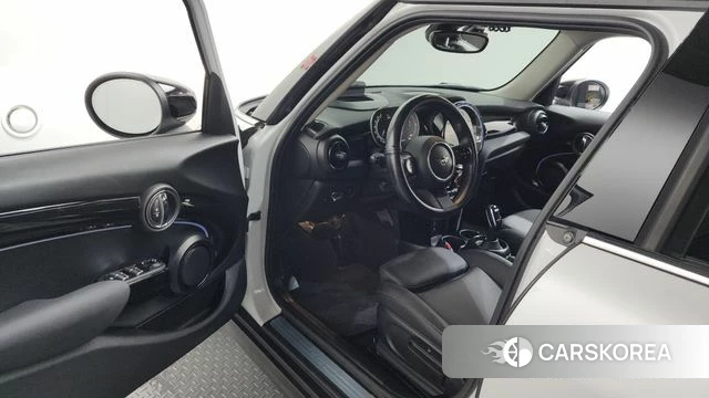 Mini Cooper id 4640576 из Кореи 32