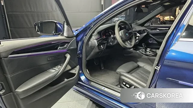 BMW 5 Series (G30) id 3422840 из Кореи 20