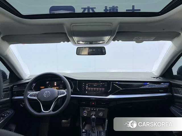 Volkswagen Passat id 4276623 из Китая 23