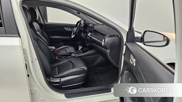 Kia Come New K3 id 2961704 из Кореи 20