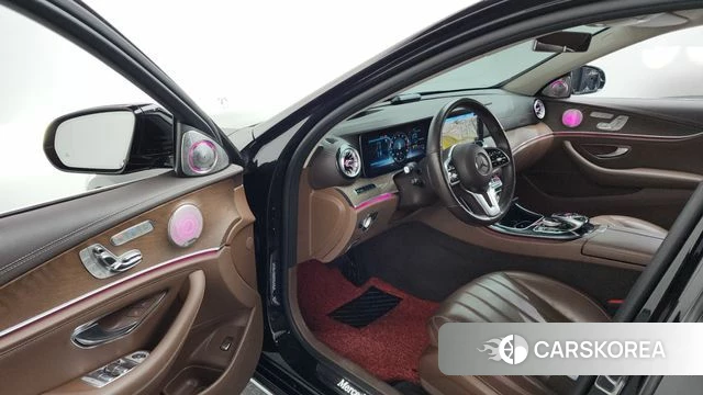 Mercedes-Benz E-Class W213 id 4411063 из Кореи 38
