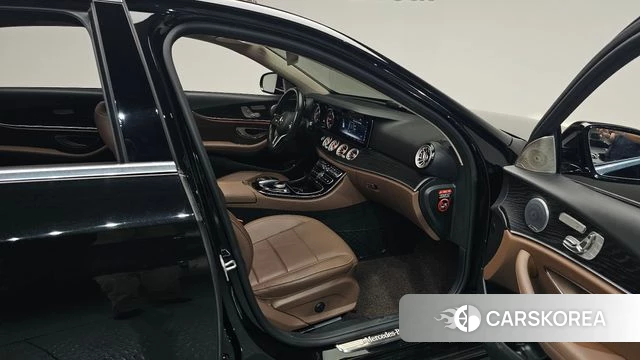 Mercedes-Benz E-Class W213 id 4586537 из Кореи 35