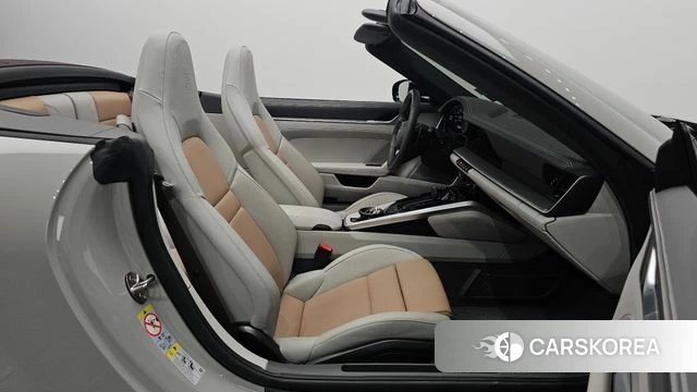 Porsche 911(992) id 4408603 из Кореи 20