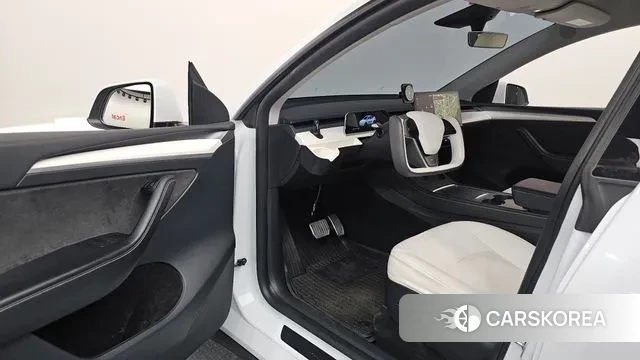 Tesla Model Y id 3605820 из Кореи 20