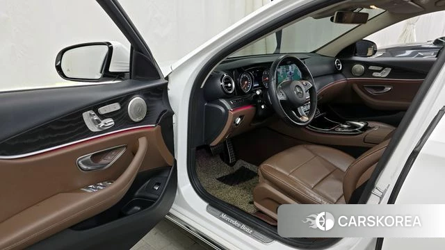 Mercedes-Benz E-Class W213 id 3894209 из Кореи 20