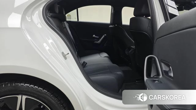 Mercedes-Benz A-Class W177 id 4571104 из Кореи 31