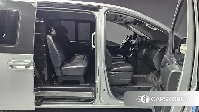 Hyundai Staria id 3329147 из Кореи 20