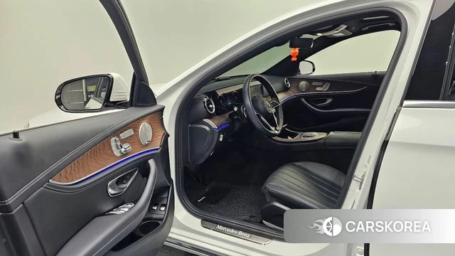 Mercedes-Benz E-Class W213 id 4302538 из Кореи 30