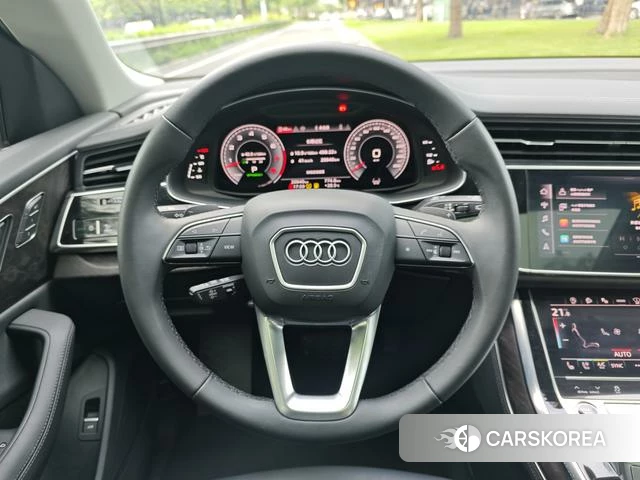 Audi Q8 id 4336353 из Китая 28