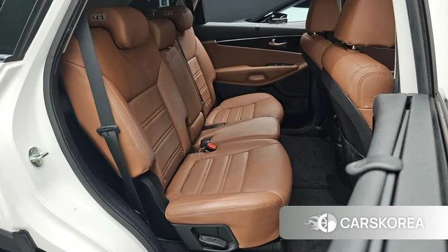 Kia The New Sorento id 4712851 из Кореи 30