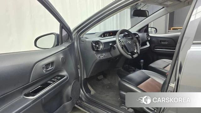 Toyota Prius C id 3867080 из Кореи 20