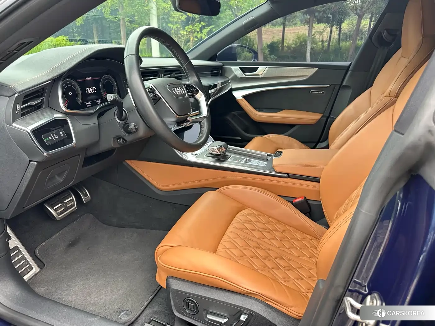 Audi A7L id 4548226 из Китая 17