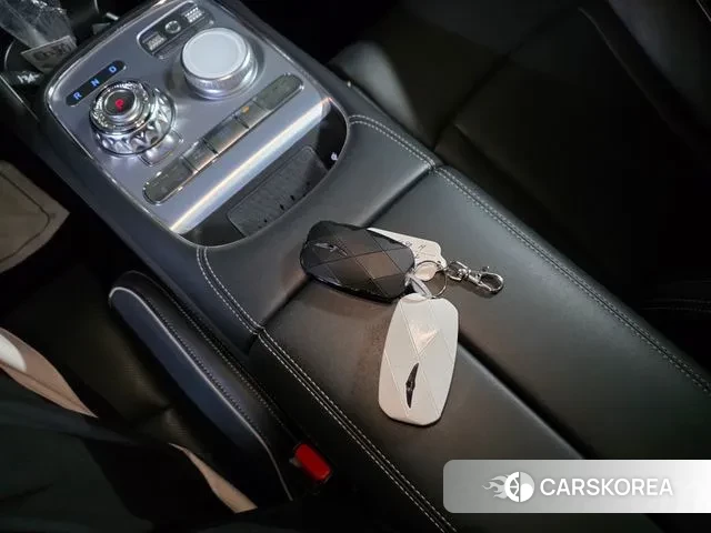 Genesis G90 (RS4) id 3550670 из Кореи 20