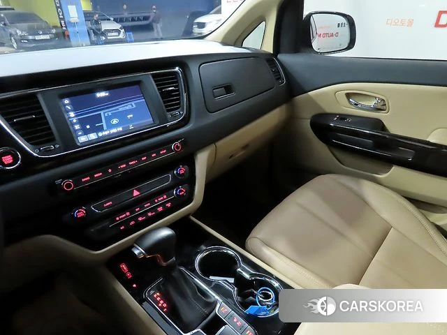 Kia The New Carnival id 4310791 из Кореи 20