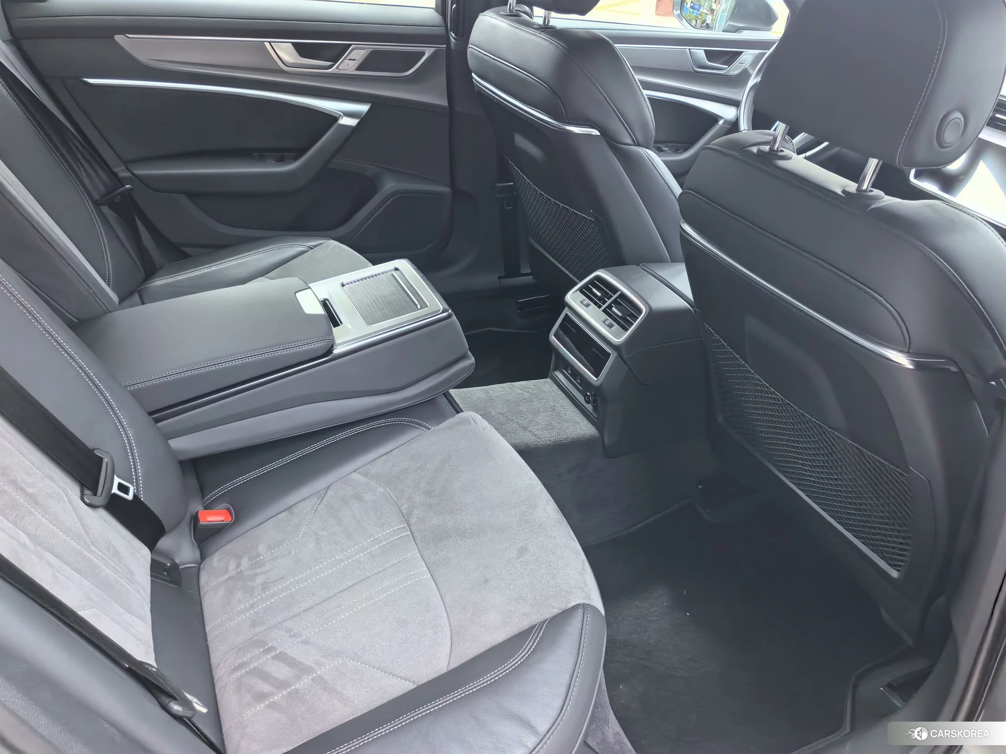 Audi A6L id 4454432 из Китая 22
