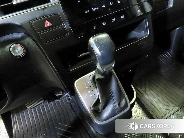 Hyundai Staria id 4282837 из Кореи 20