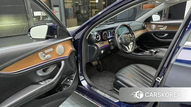 Mercedes-Benz E-Class W213 id 4196503 из Кореи 37