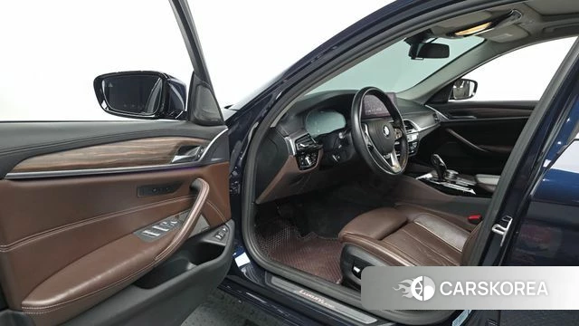 BMW 5 Series (G30) id 3904712 из Кореи 20