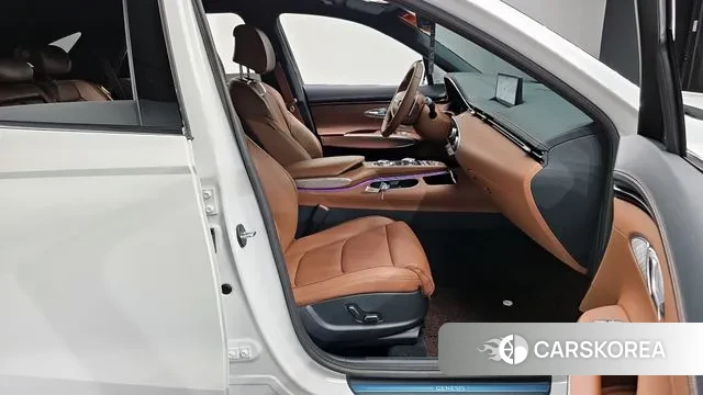 Genesis GV70 id 3031950 из Кореи 20