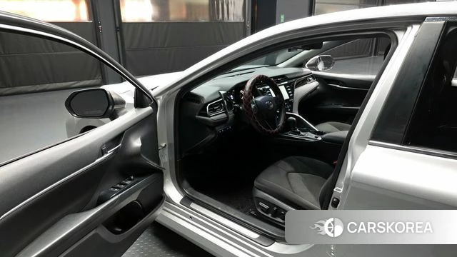 Toyota Camry (XV70) id 3905508 из Кореи 20