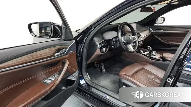 BMW 5 Series (G30) id 3380051 из Кореи 20