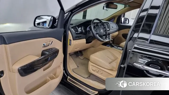 Kia The New Carnival id 3248746 из Кореи 20