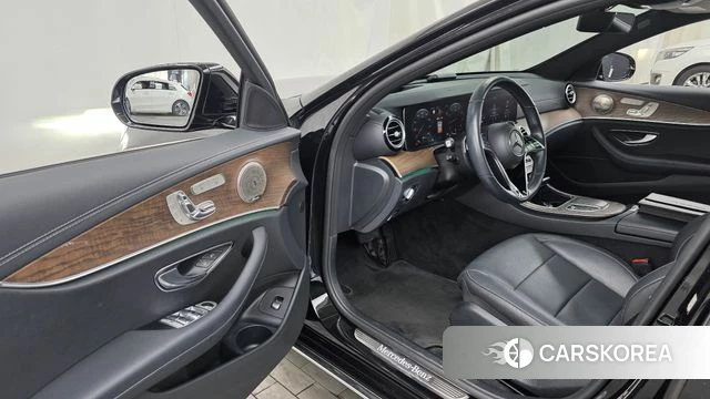 Mercedes-Benz E-Class W213 id 4625430 из Кореи 33