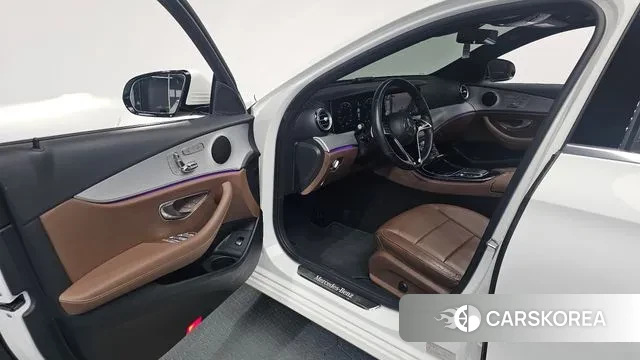Mercedes-Benz E-Class W213 id 3717604 из Кореи 20