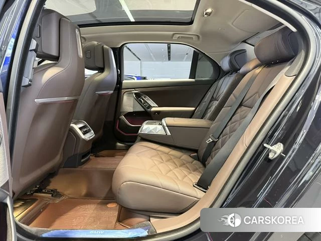 BMW 7 series id 4278261 из Китая 17