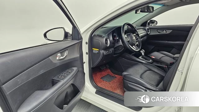 Kia Come New K3 id 4232682 из Кореи 30