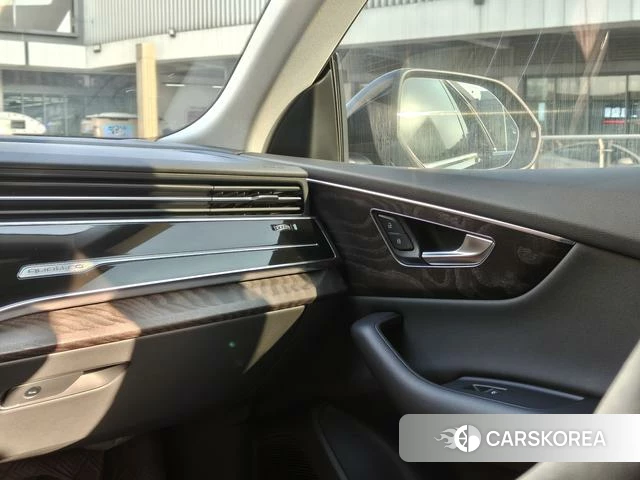 Audi Q8 id 4273915 из Китая 22