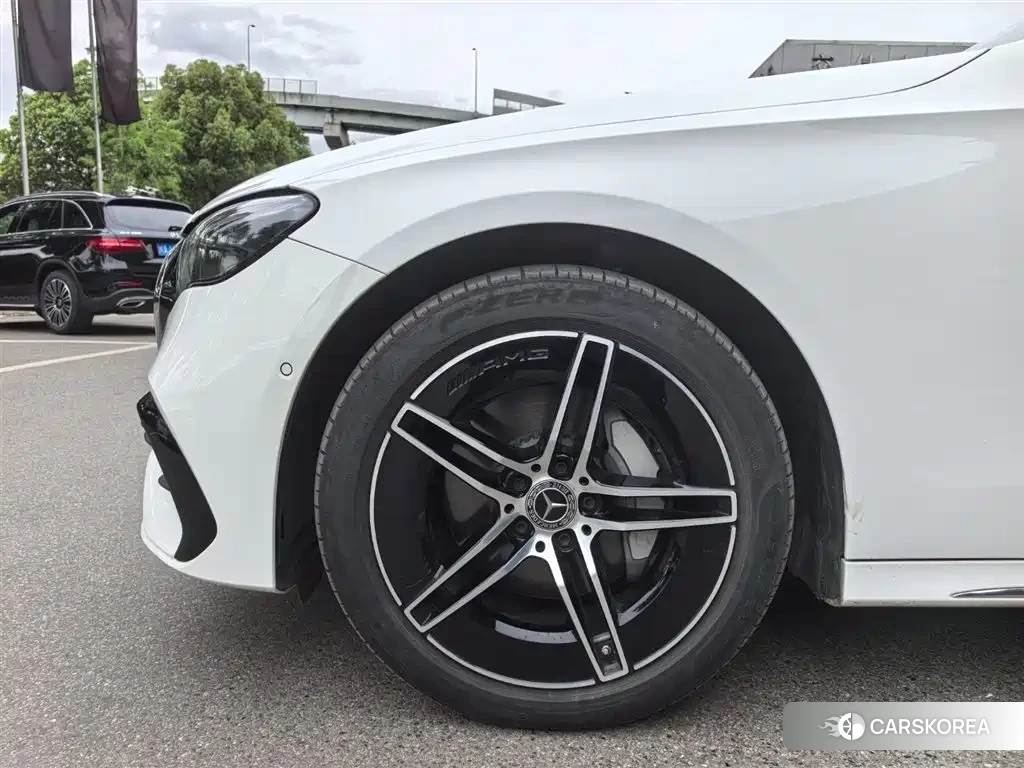 Mercedes-Benz E-Class id 4546272 из Китая 20