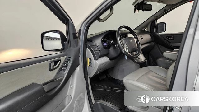 Hyundai The New Grand Starex id 4525915 из Кореи 31