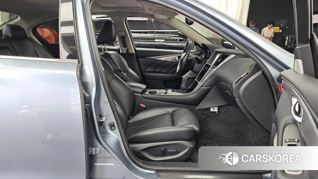 Infiniti Q50 id 4620673 из Кореи 32